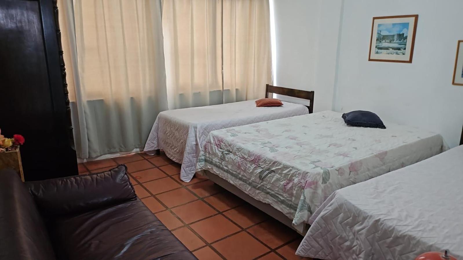Peruíbe - prédio redondo - apartamentos frente ao mar