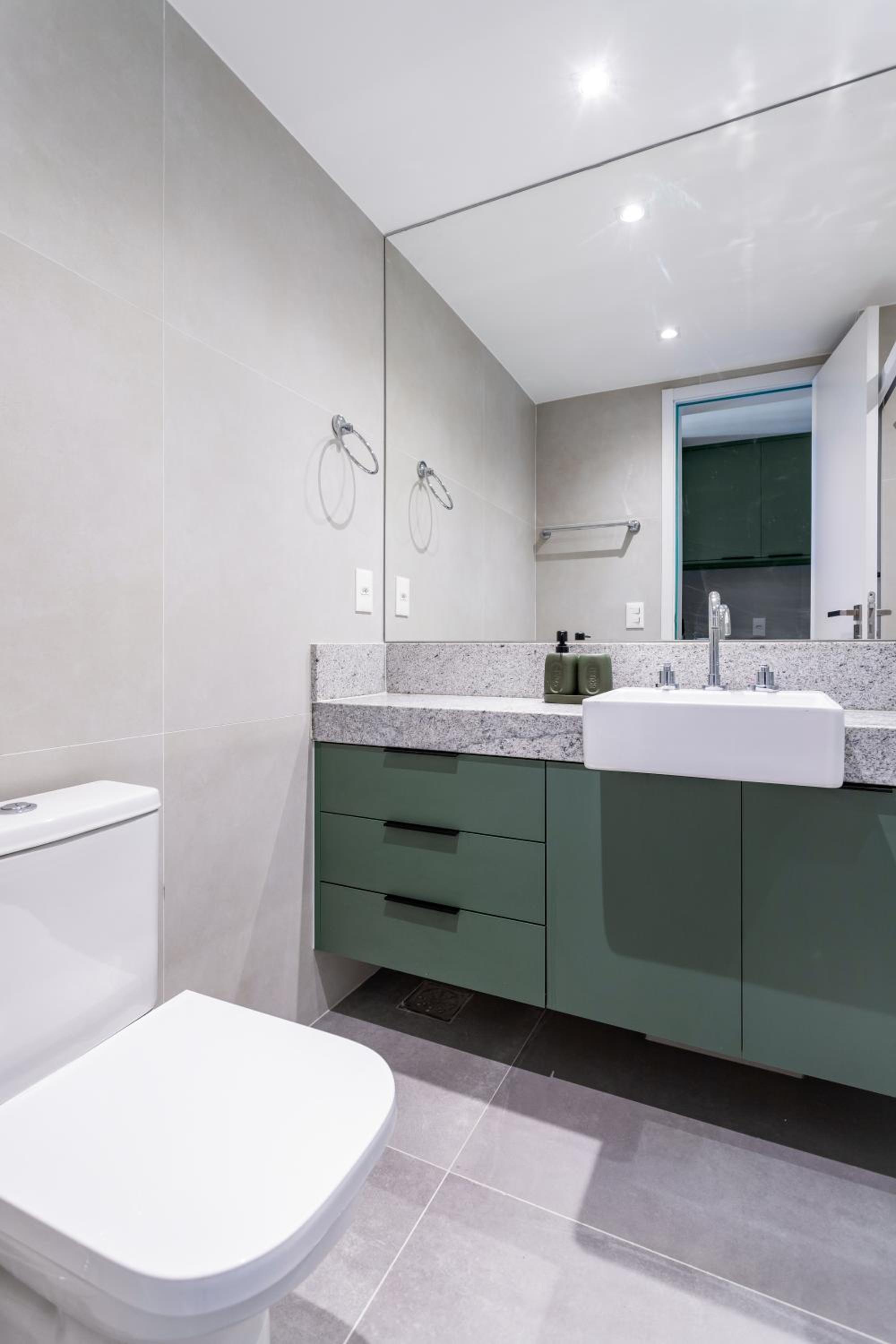 Apartamentos no Leblon Perto da Rua Dias Ferreira