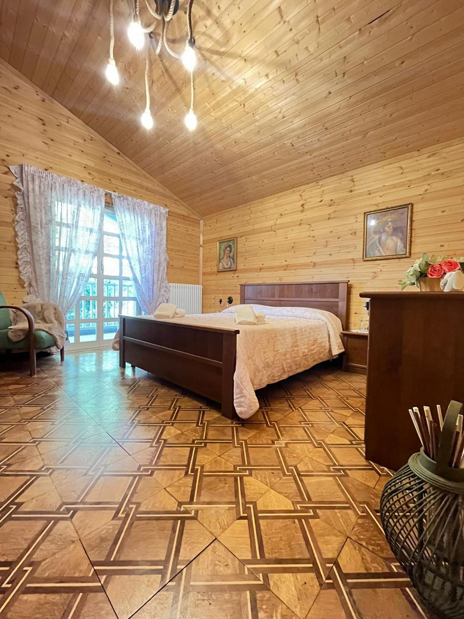 Chalet del Lago Laceno view 3