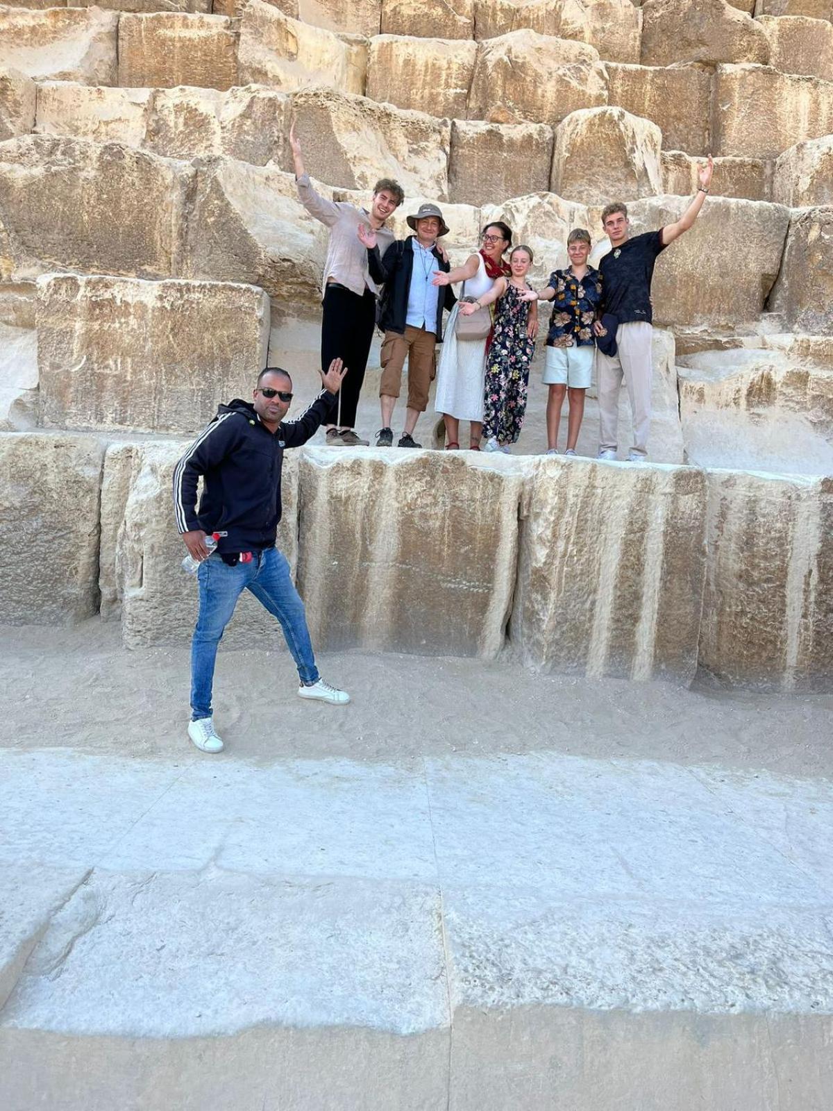 Jana pyramids view in 3
