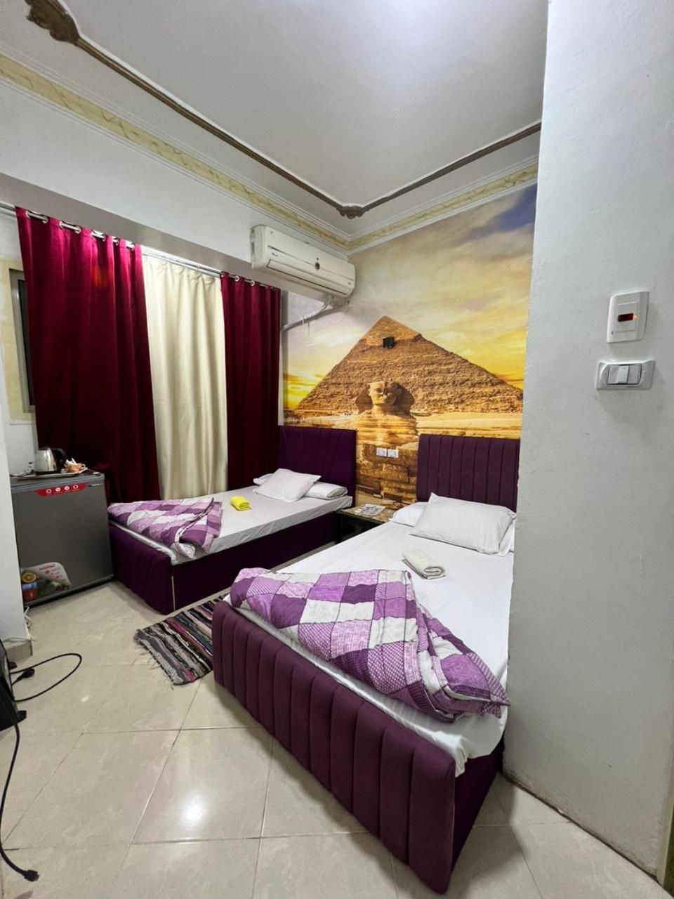 Jana pyramids view in 3
