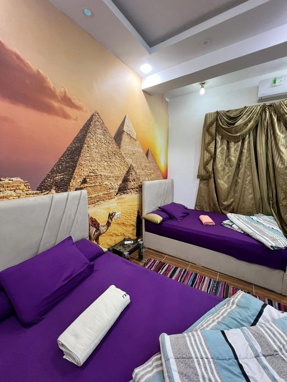 Jana pyramids view in 3