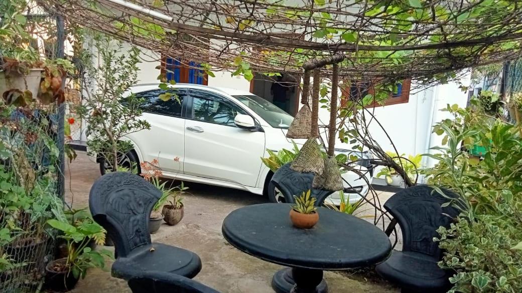 Meera Villa Weligama
