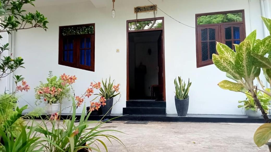 Meera Villa Weligama