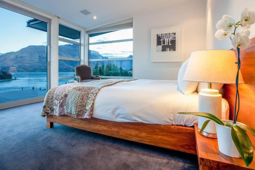 Kakara Moana by MajorDomo - Lake Views & Spa Pool view 3