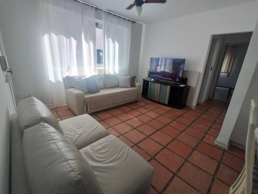 Apartamento em Praia de Pitangueiras