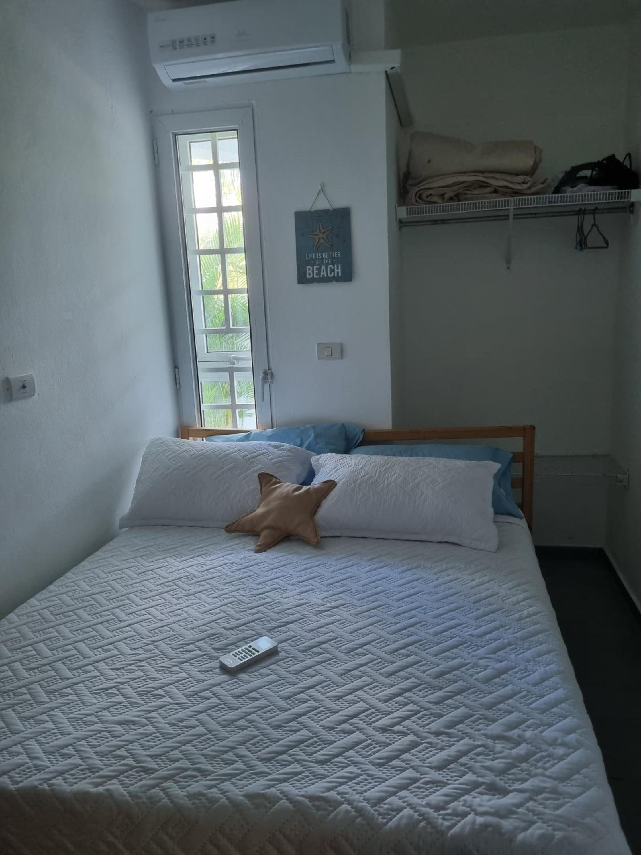 A private cozy-beach apartment in Dominicus