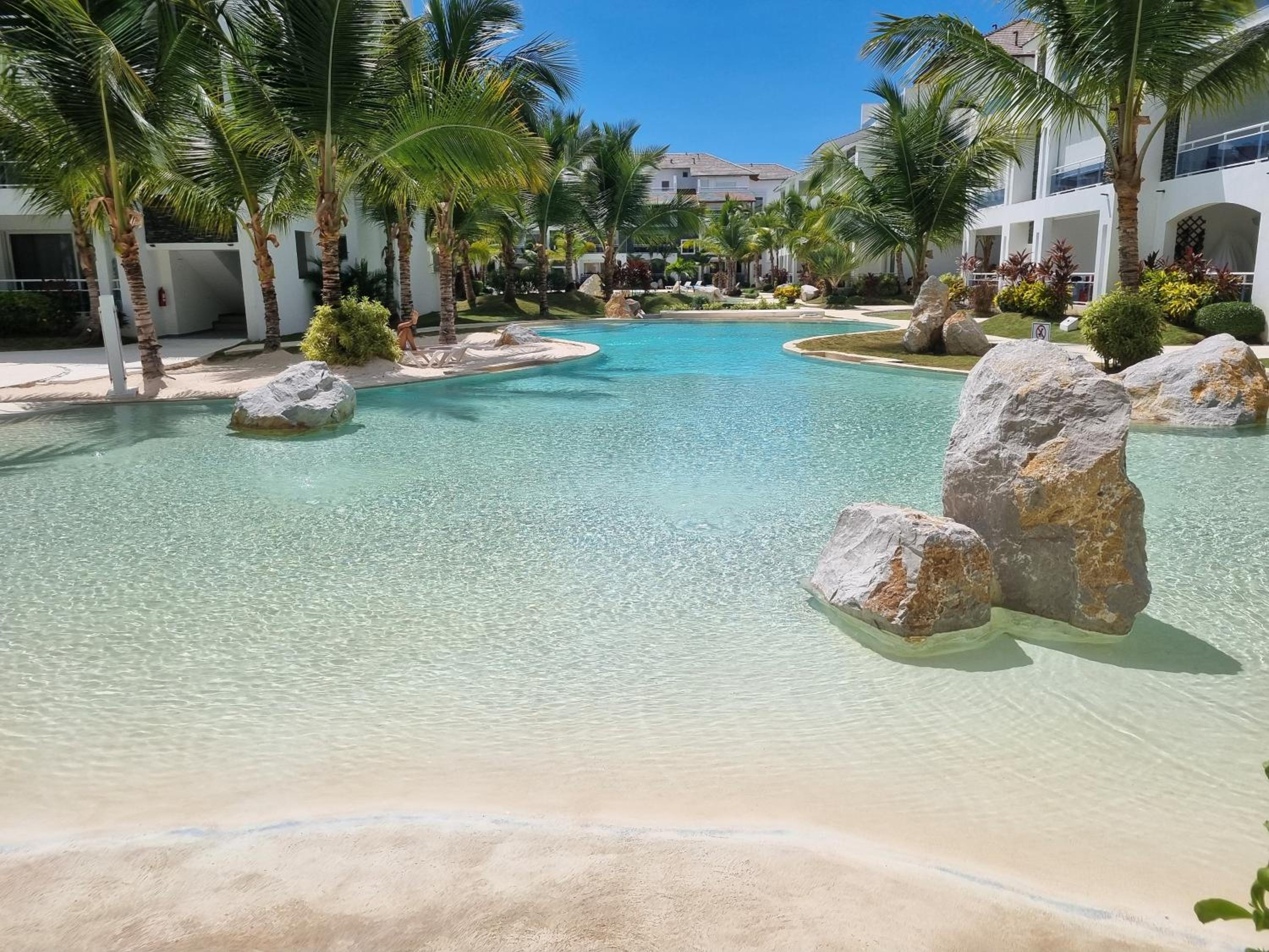 A private cozy-beach apartment in Dominicus