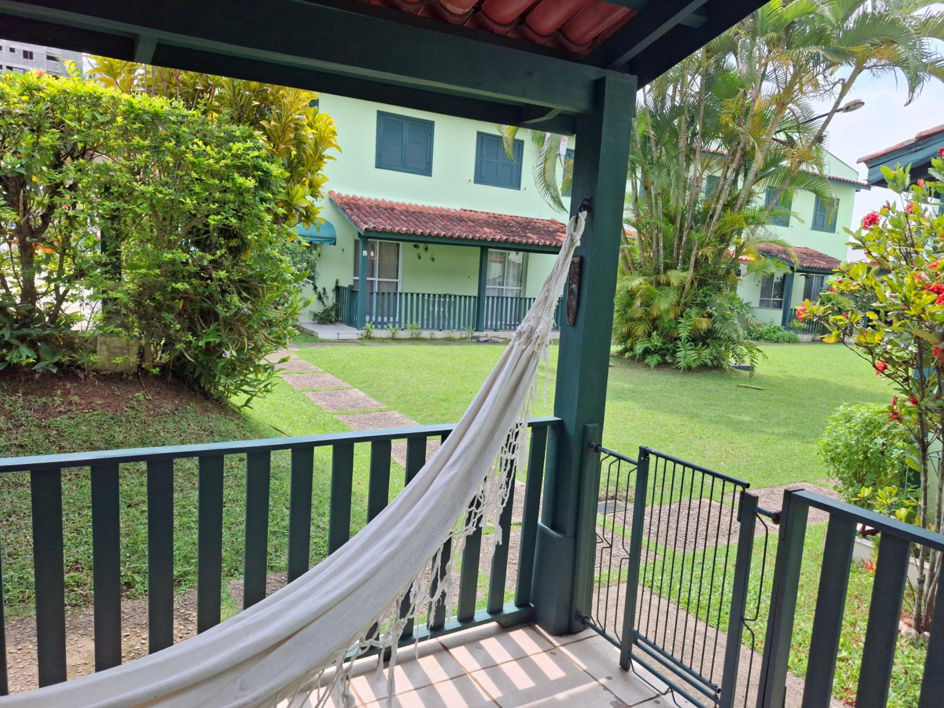 Casa em Condomínio na praia martim de sá