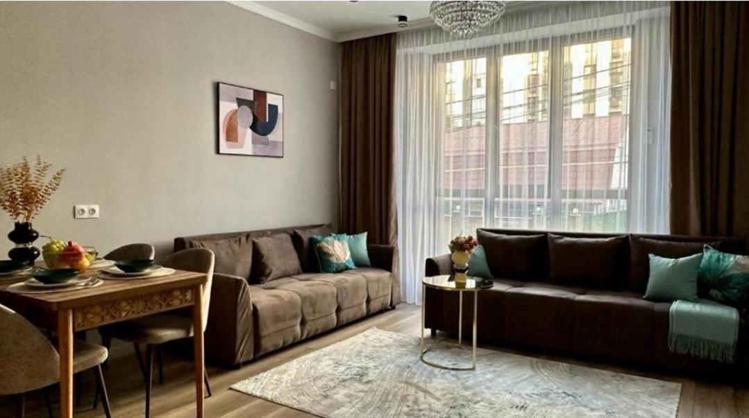 DIAMOND APARTMENTs
