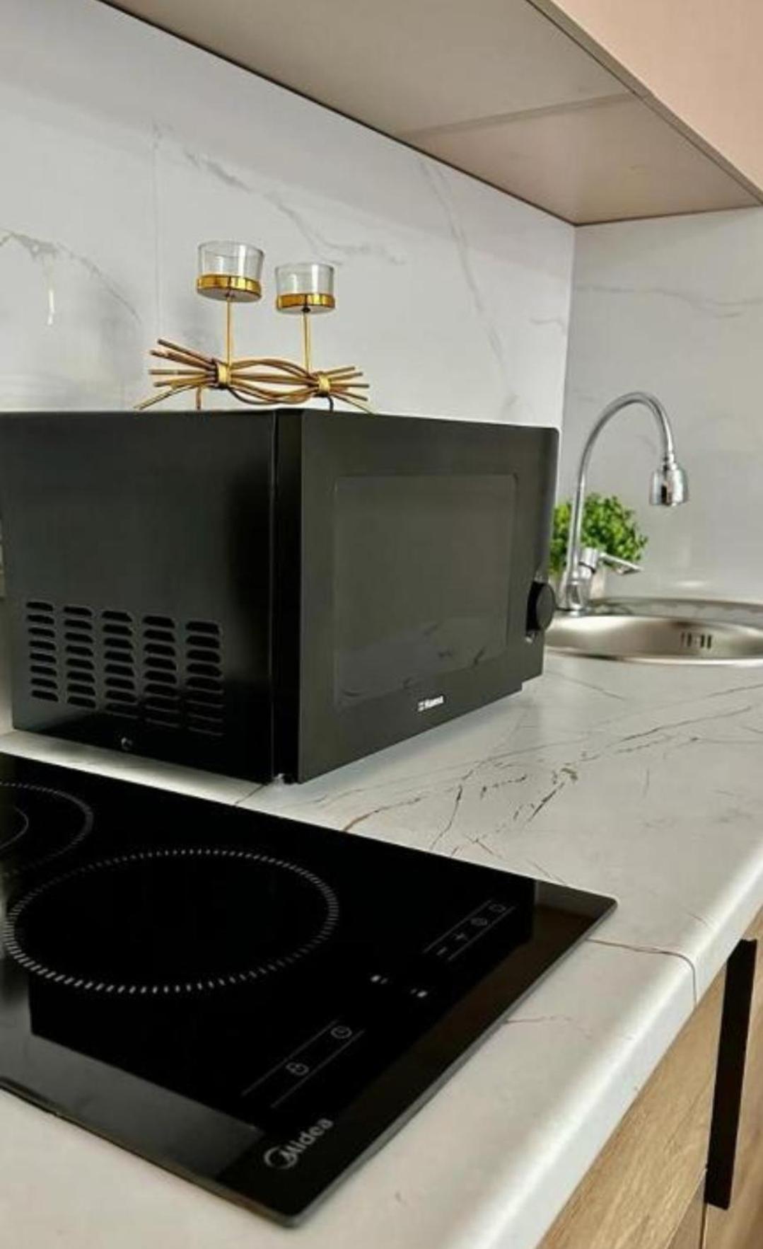 DIAMOND APARTMENTs