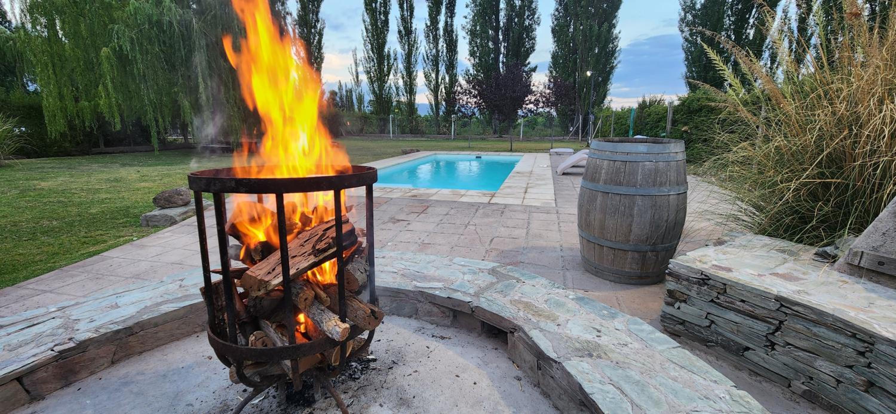 Fun and beautiful house with pool!!!!!