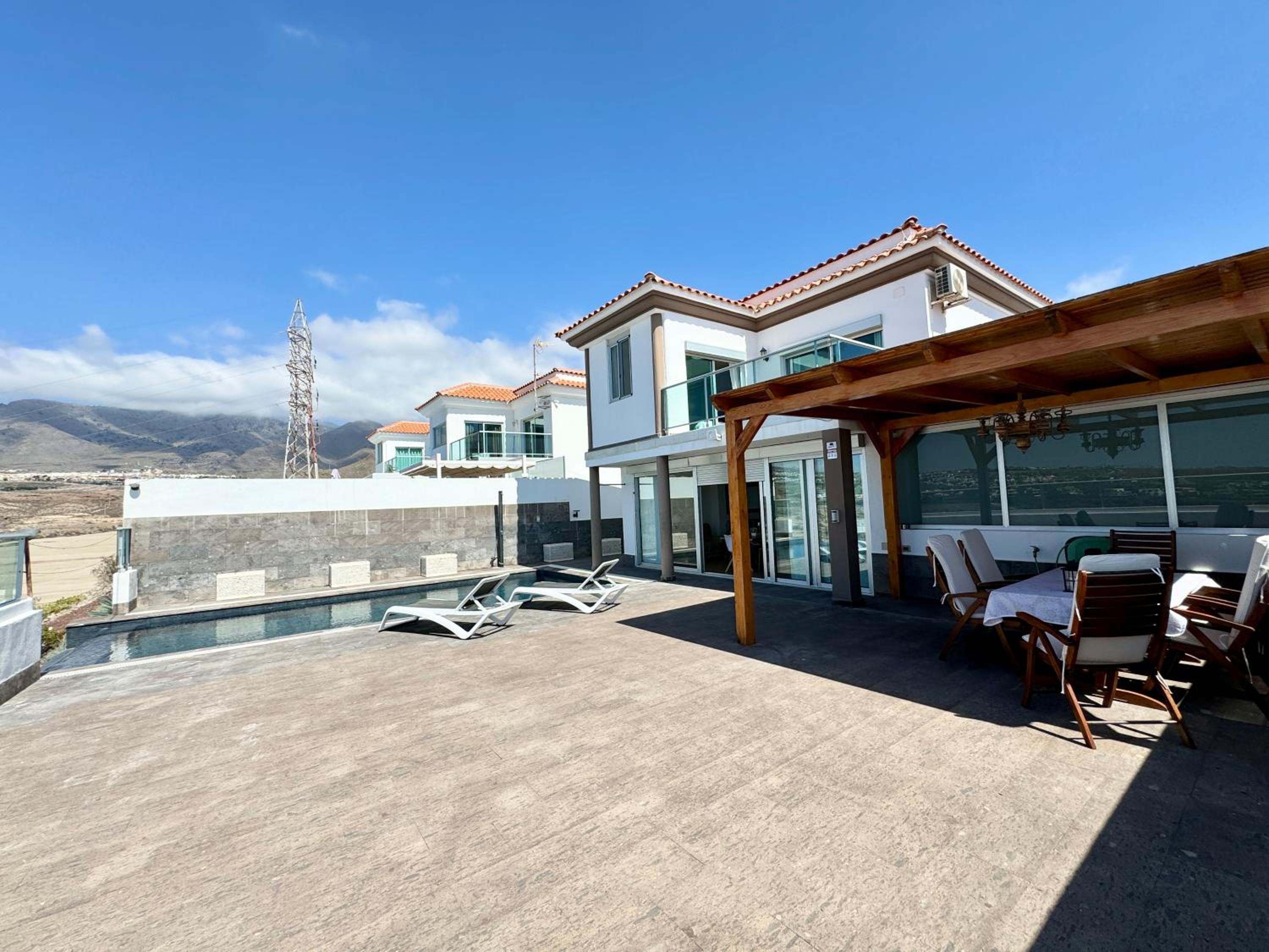 Villa con vista al mar y piscina privada view 2
