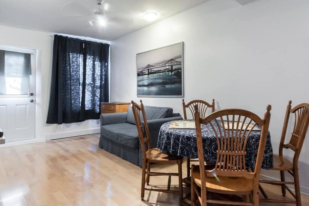 Metro Sherbrooke - 1 Bedroom