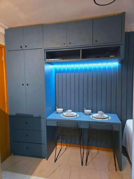 Studio moderno com piscina frente de praia