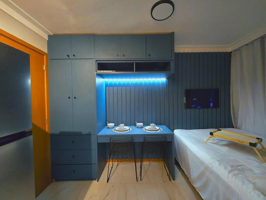 Studio moderno com piscina frente de praia