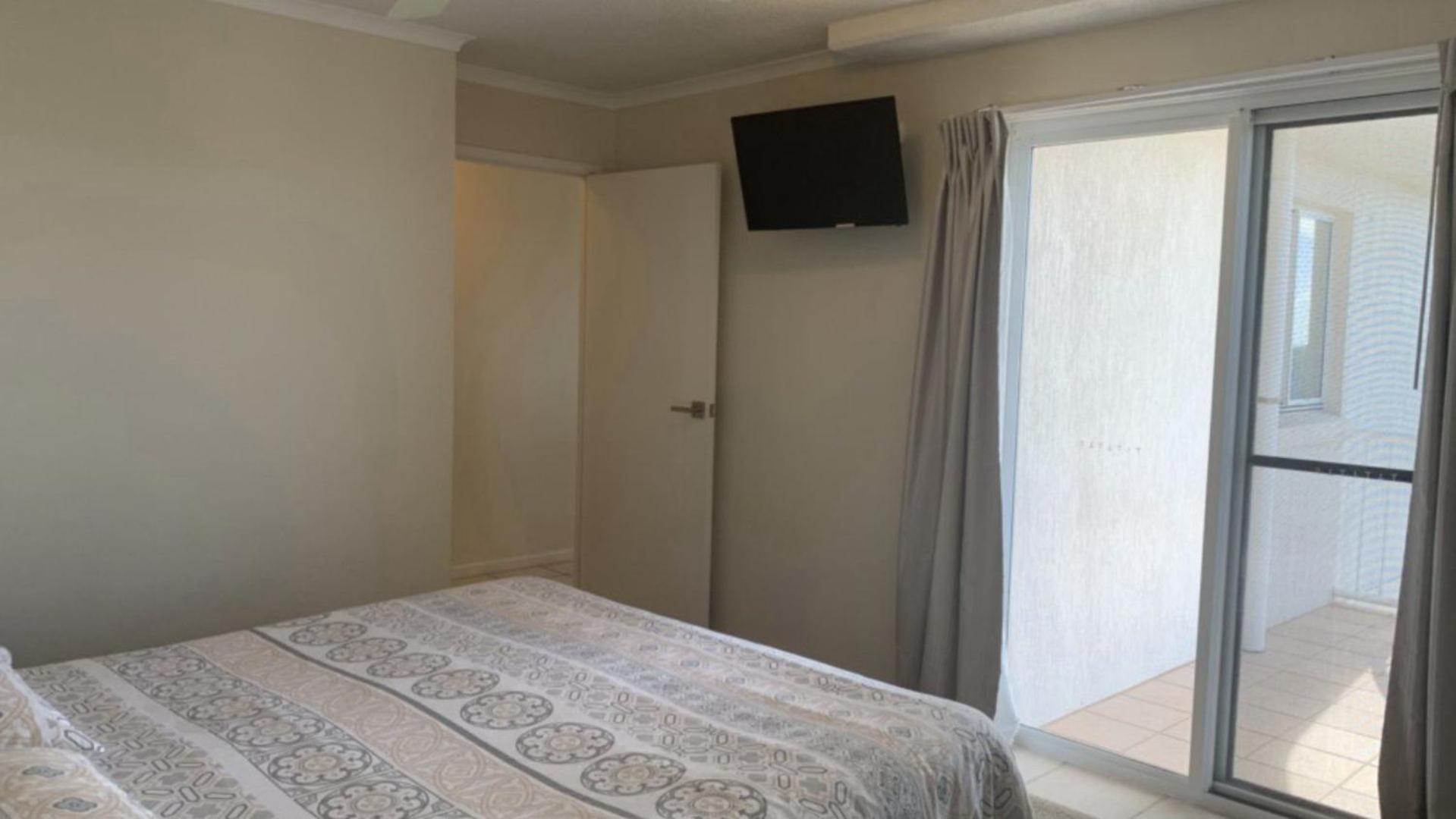 The Entrance Unit 14