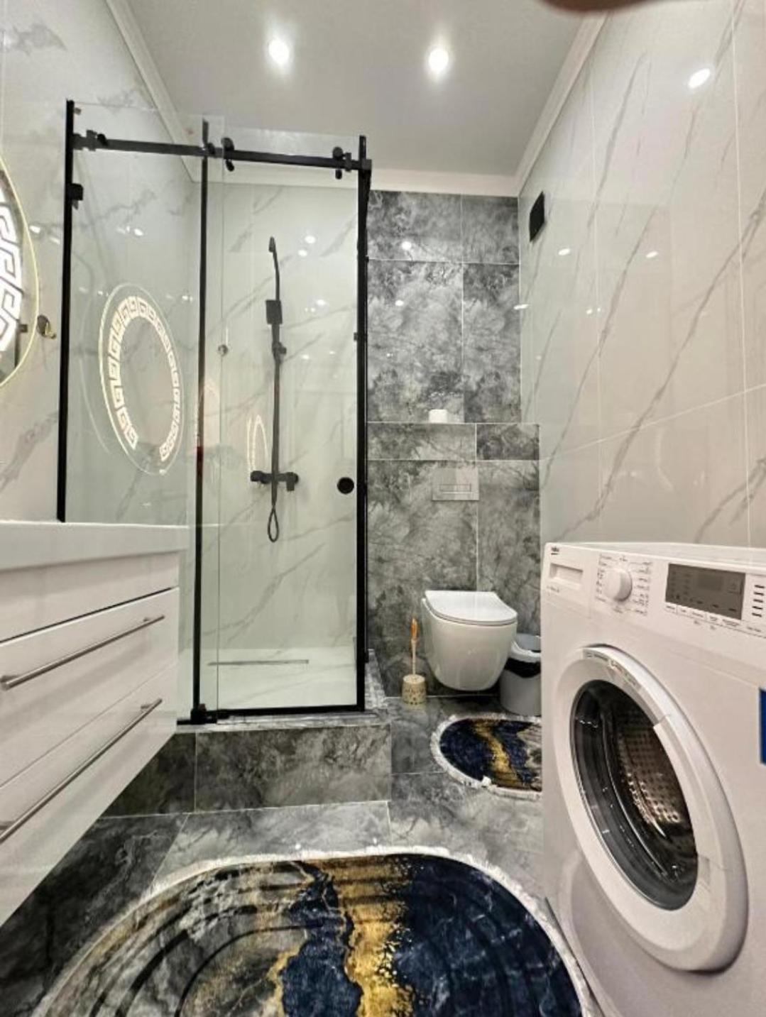 LUXURY STYLE APARTMENTs view 5