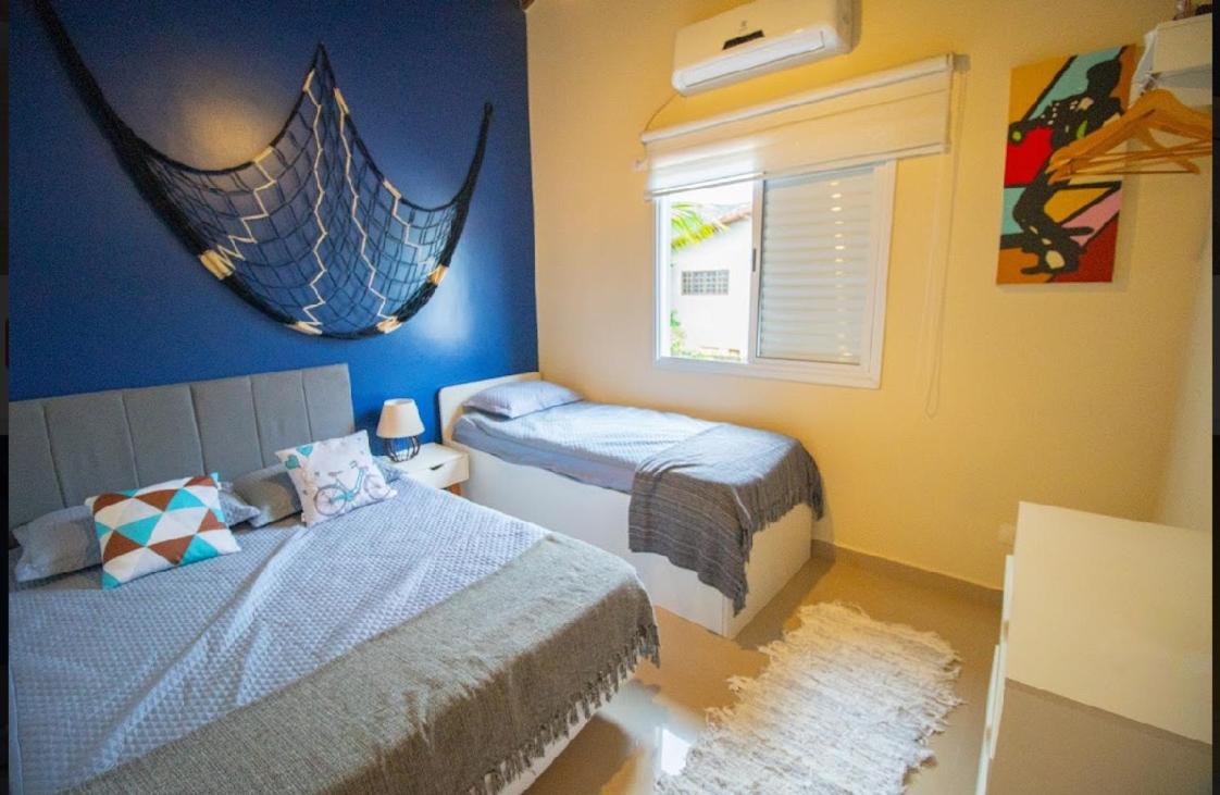 Linda casa em Juquehy a 150 metros da praia!! Casa em condomínio!