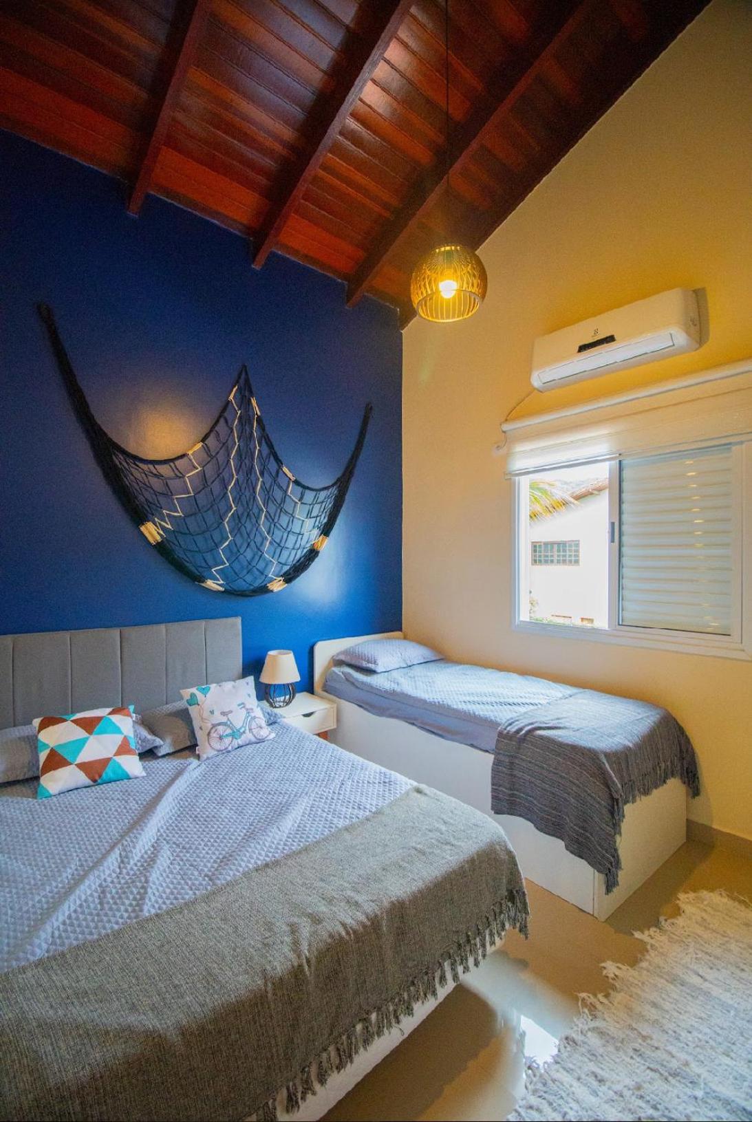 Linda casa em Juquehy a 150 metros da praia!! Casa em condomínio!