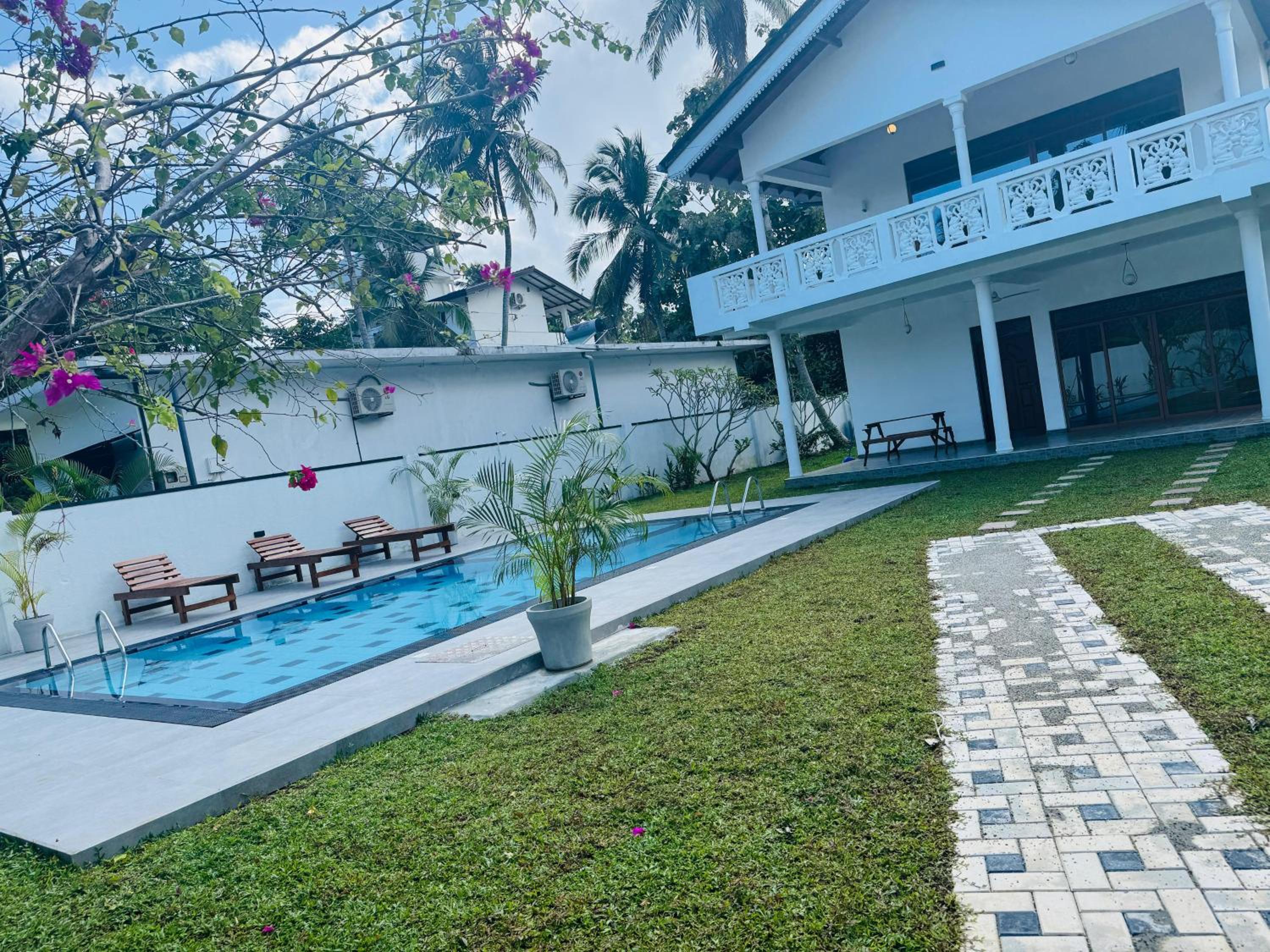 King's Villa view 4