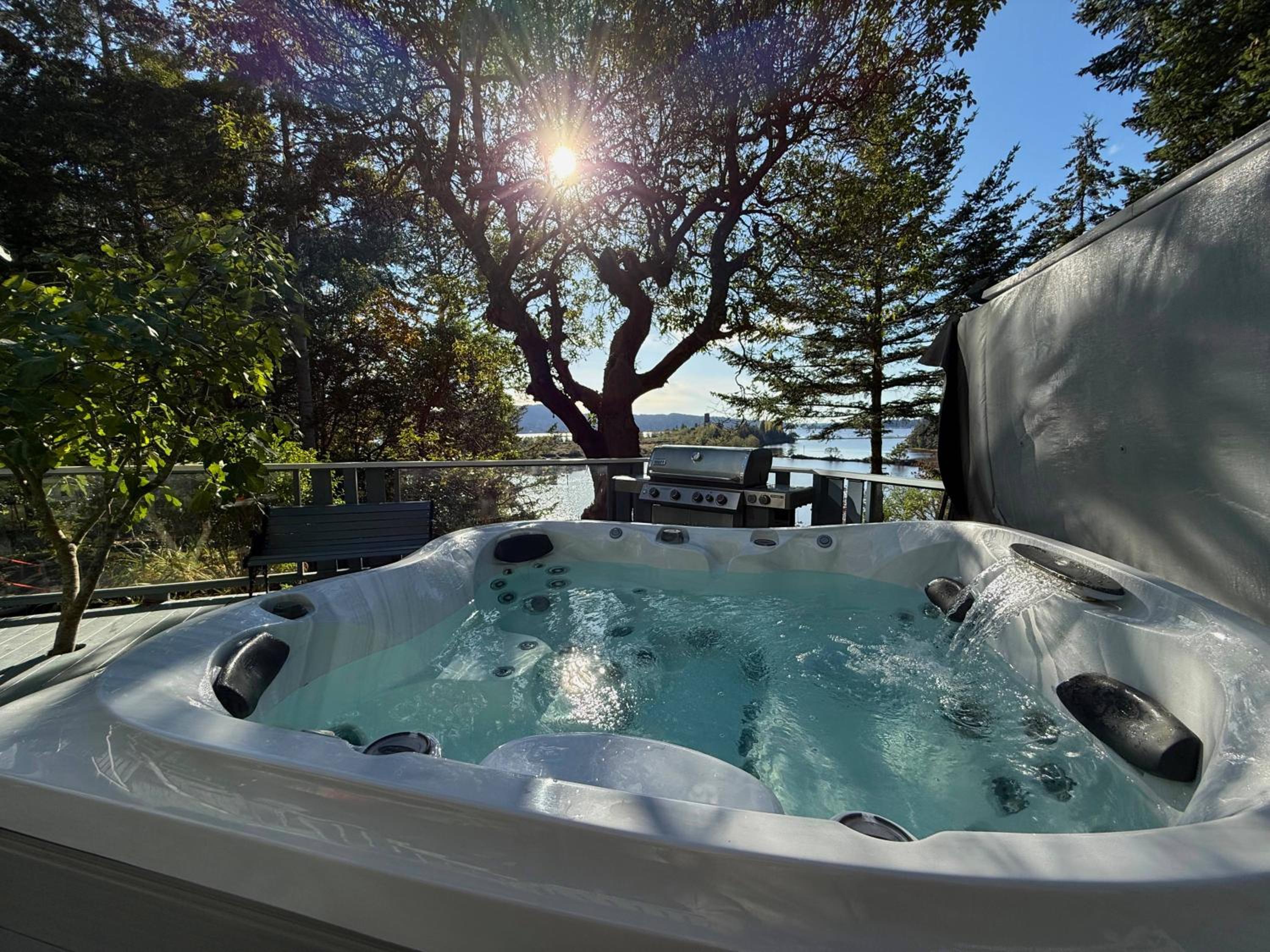 Sooke Vacations - Sterling Cove - Property Image 4