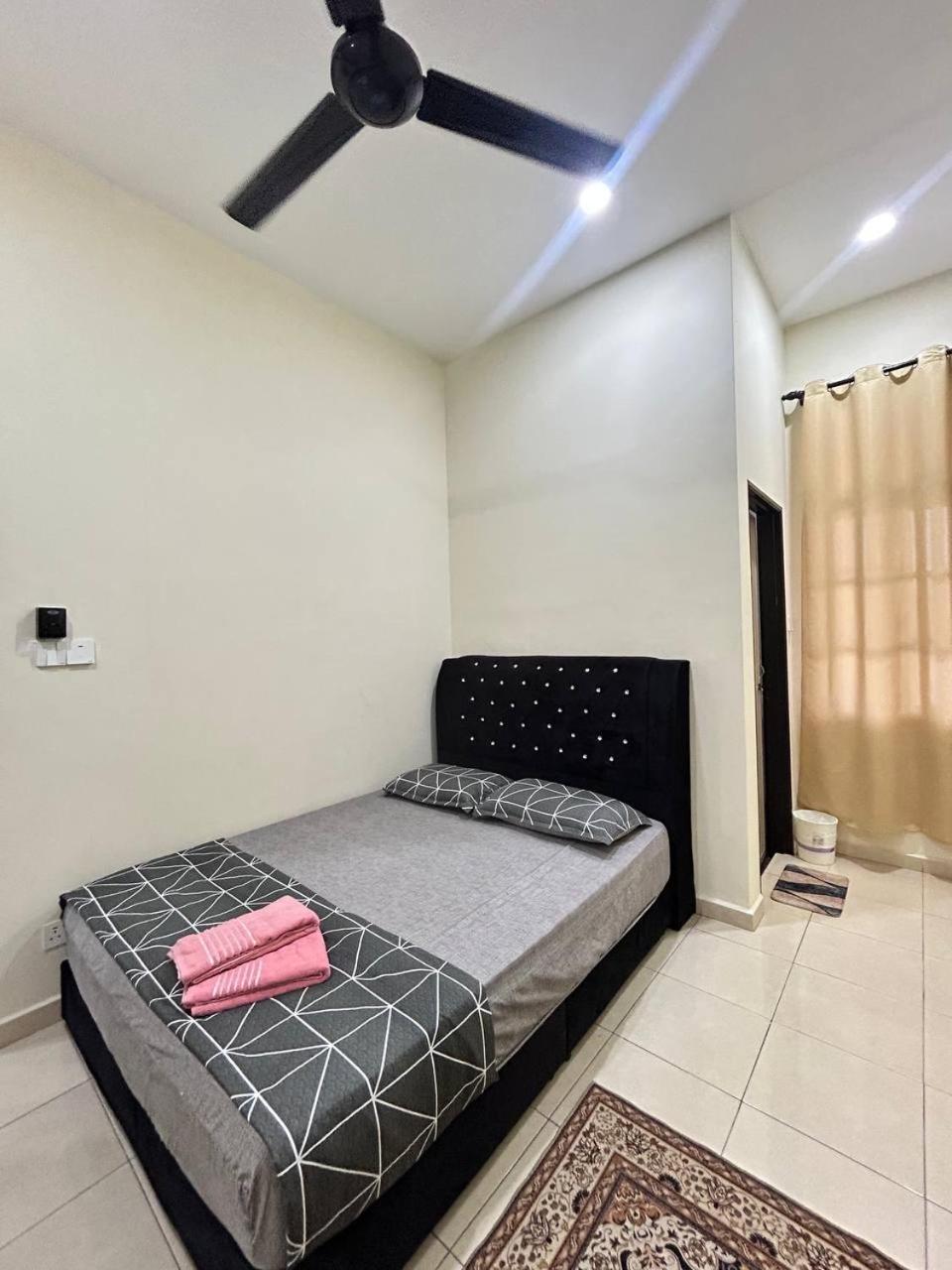 D'Yanaa Homestay photo 6