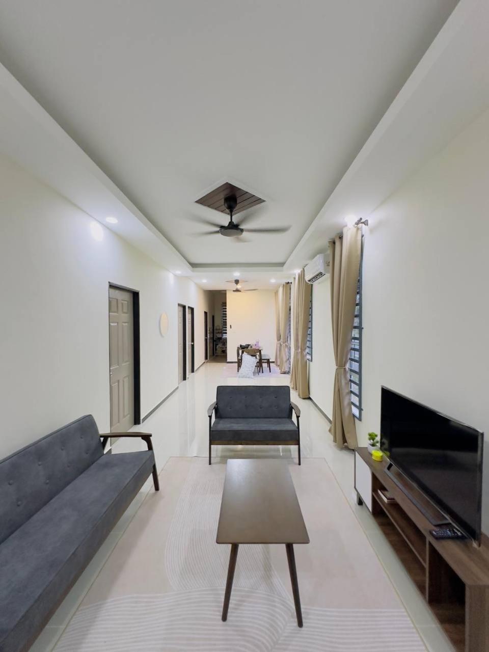 D'Yanaa Homestay photo 4