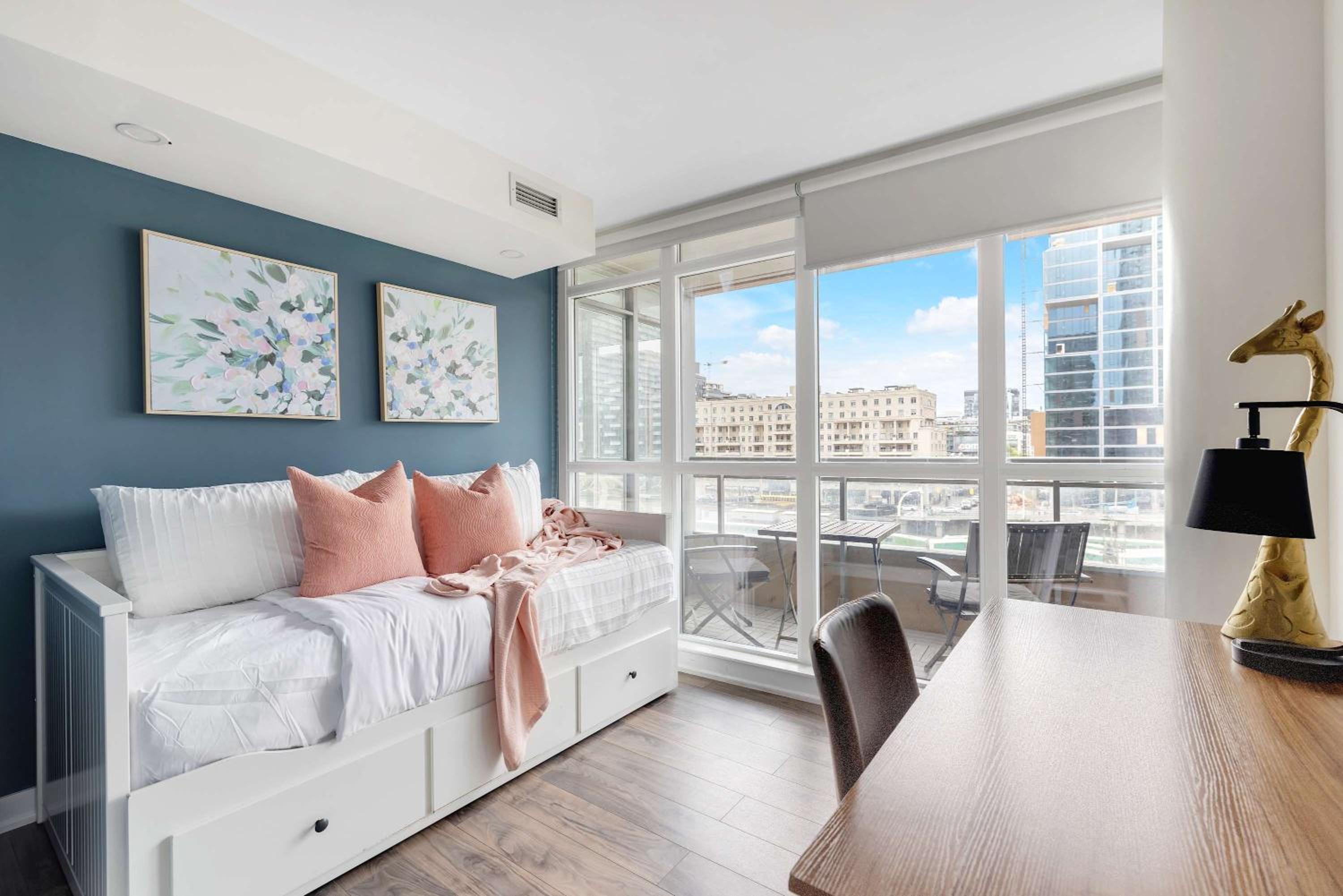 Downtown Oasis Top Location & Free Parking