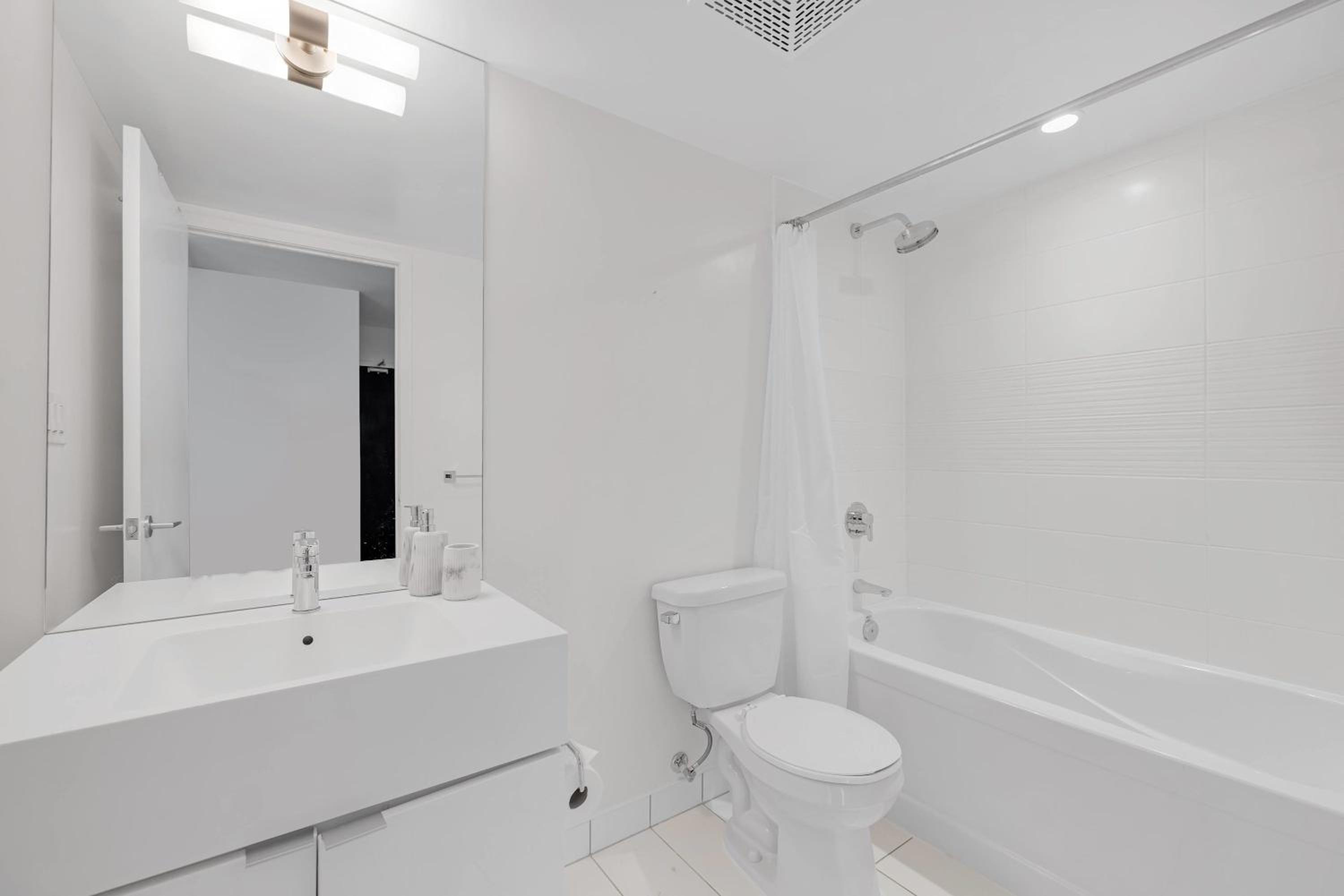 Downtown Oasis Top Location & Free Parking