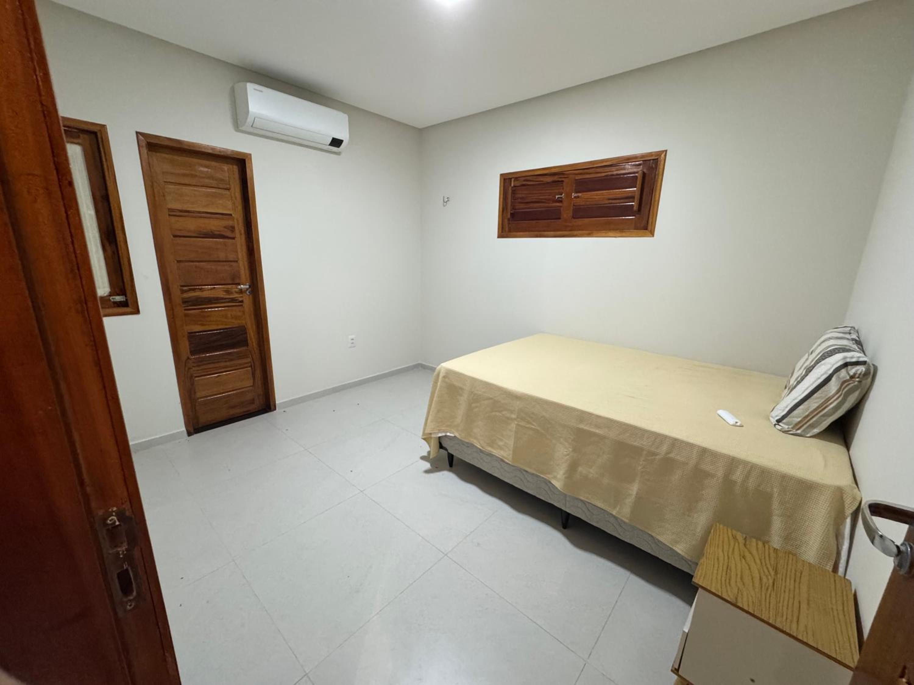 Casa Iparaí - Chácara de águas cristalina