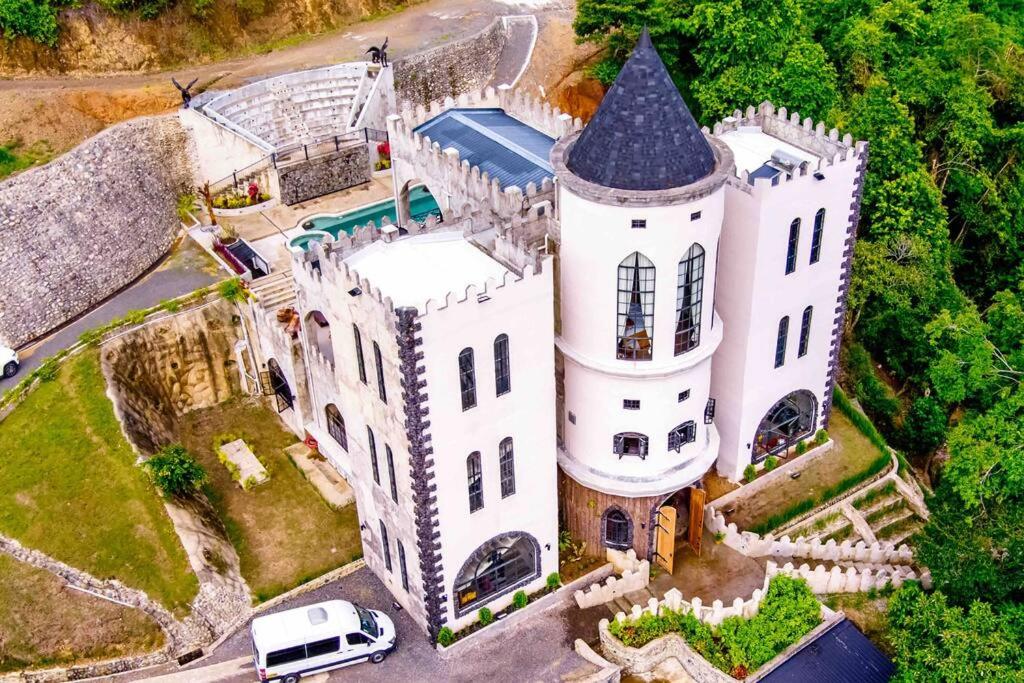 Luxury Castle in the jungle
