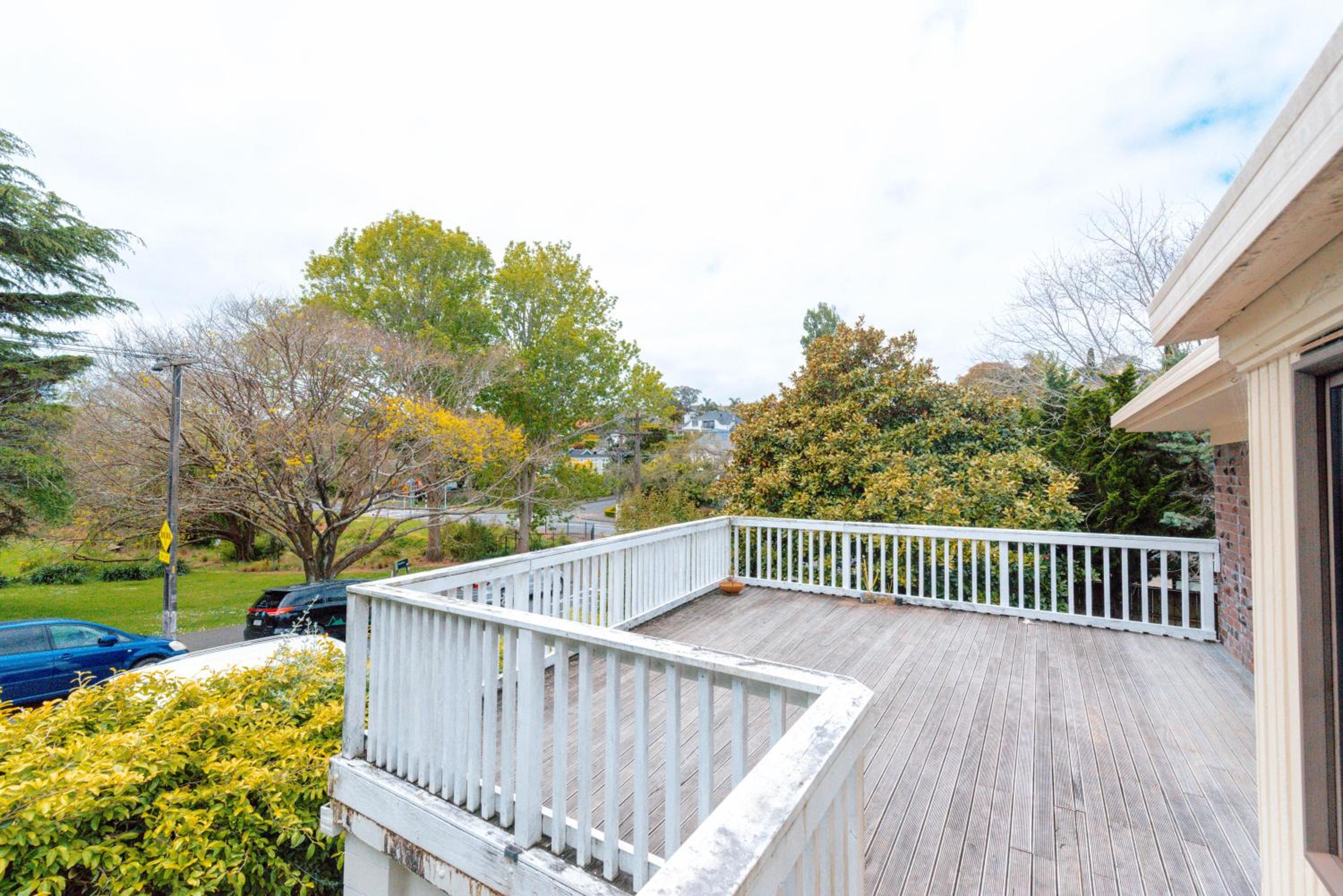 Remuera Spacious Holiday Home