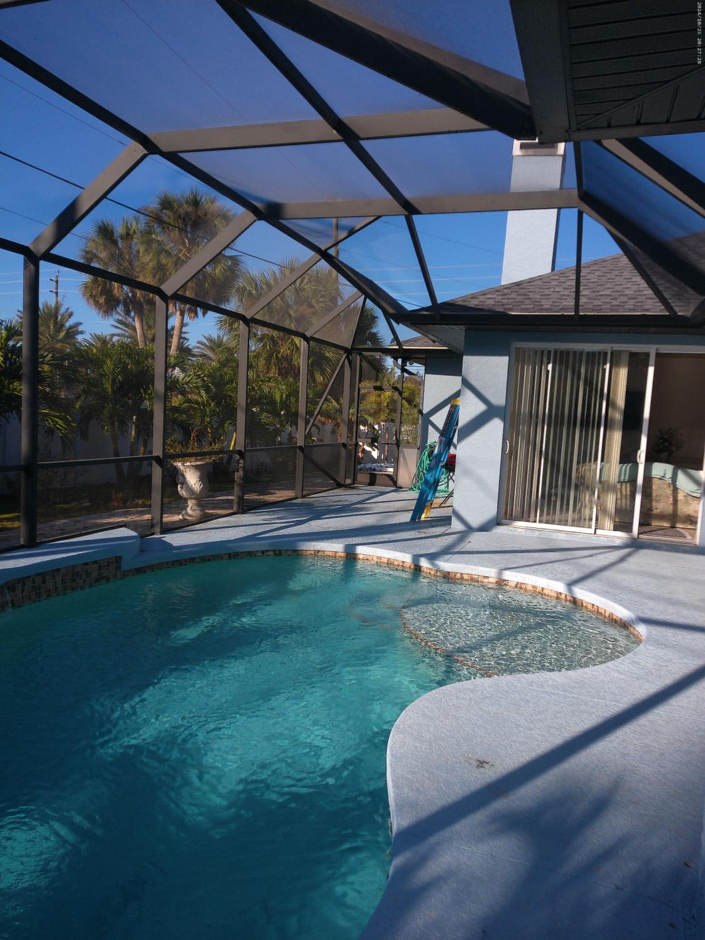 Port Charlotte Palms-Pet friendly, Heated Private Pool and Mini Orchard