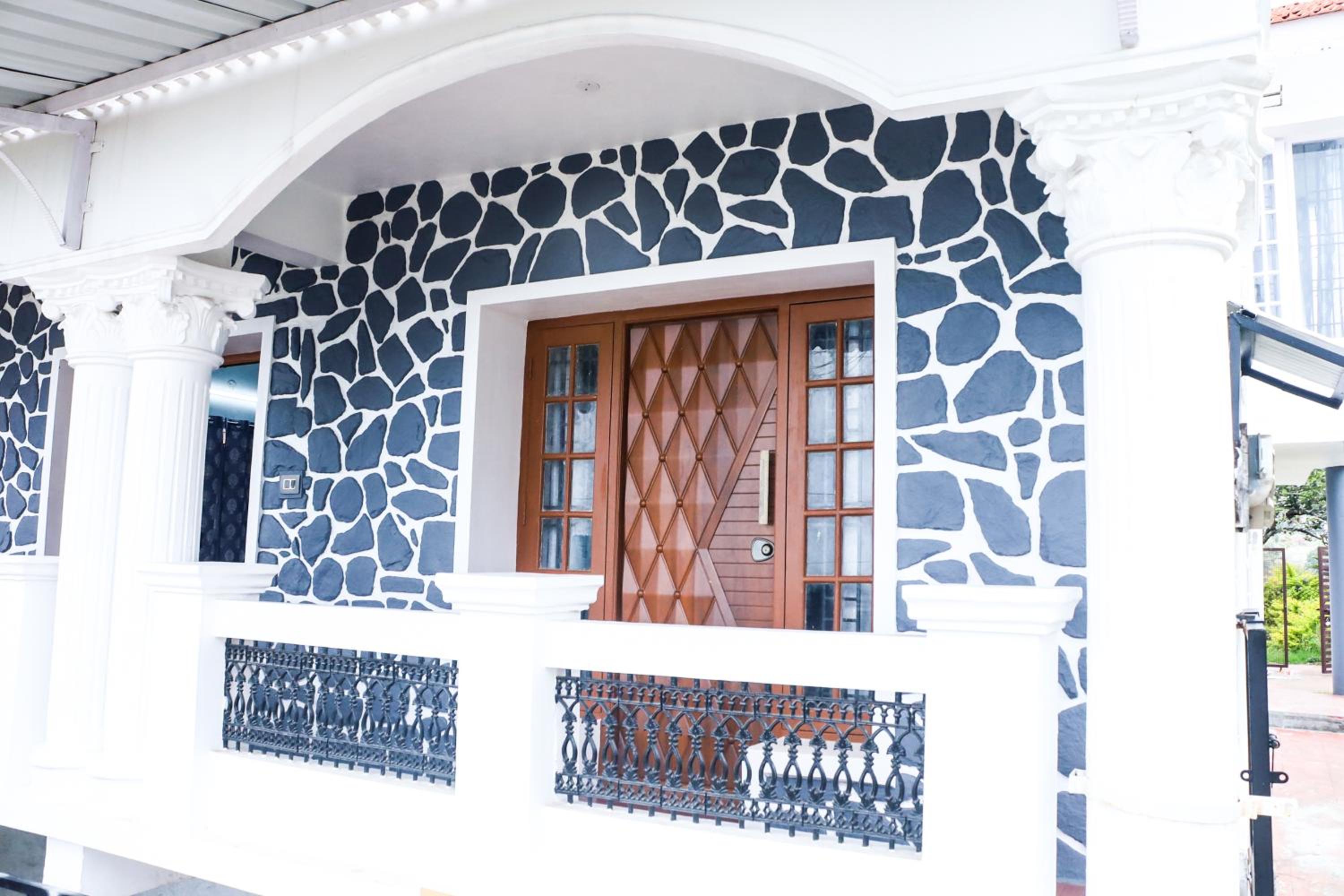 LoveLeaf Cottage
