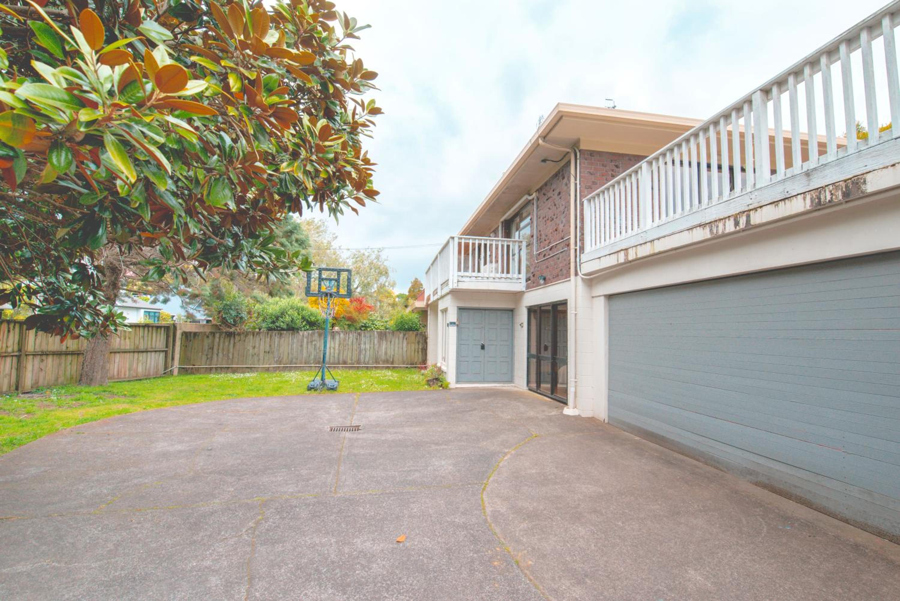 Remuera Spacious Holiday Home