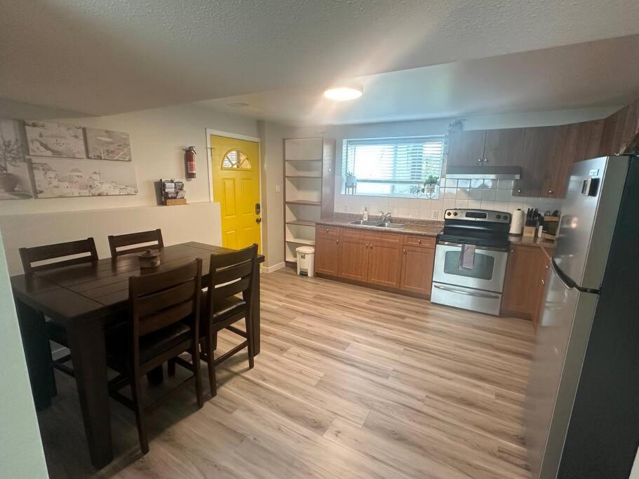 Downtown Alpine Suite