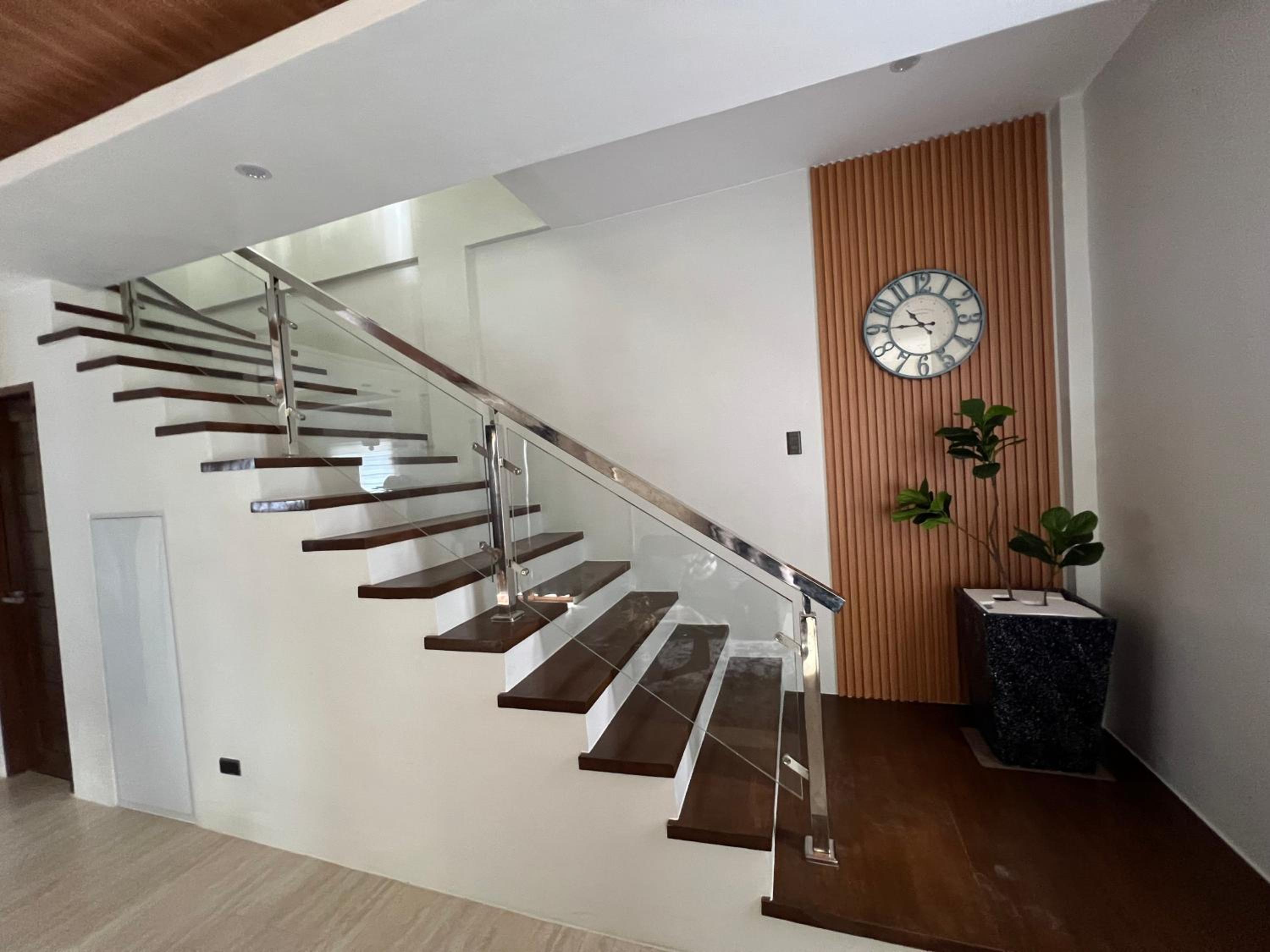 Lazarus Tagaytay