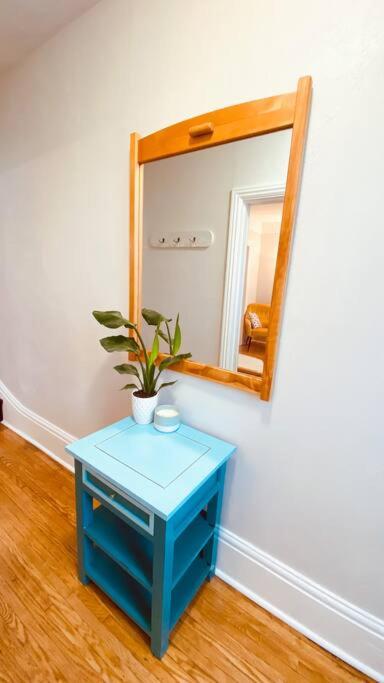 KingstonStays Happy House, Free Parking, Downtown