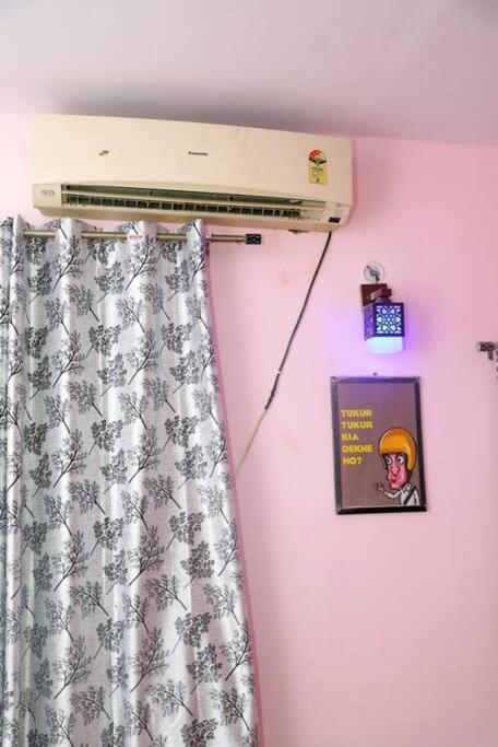 JVS Zone- 2bhk Farmvilla with big lawn in Noida view 4