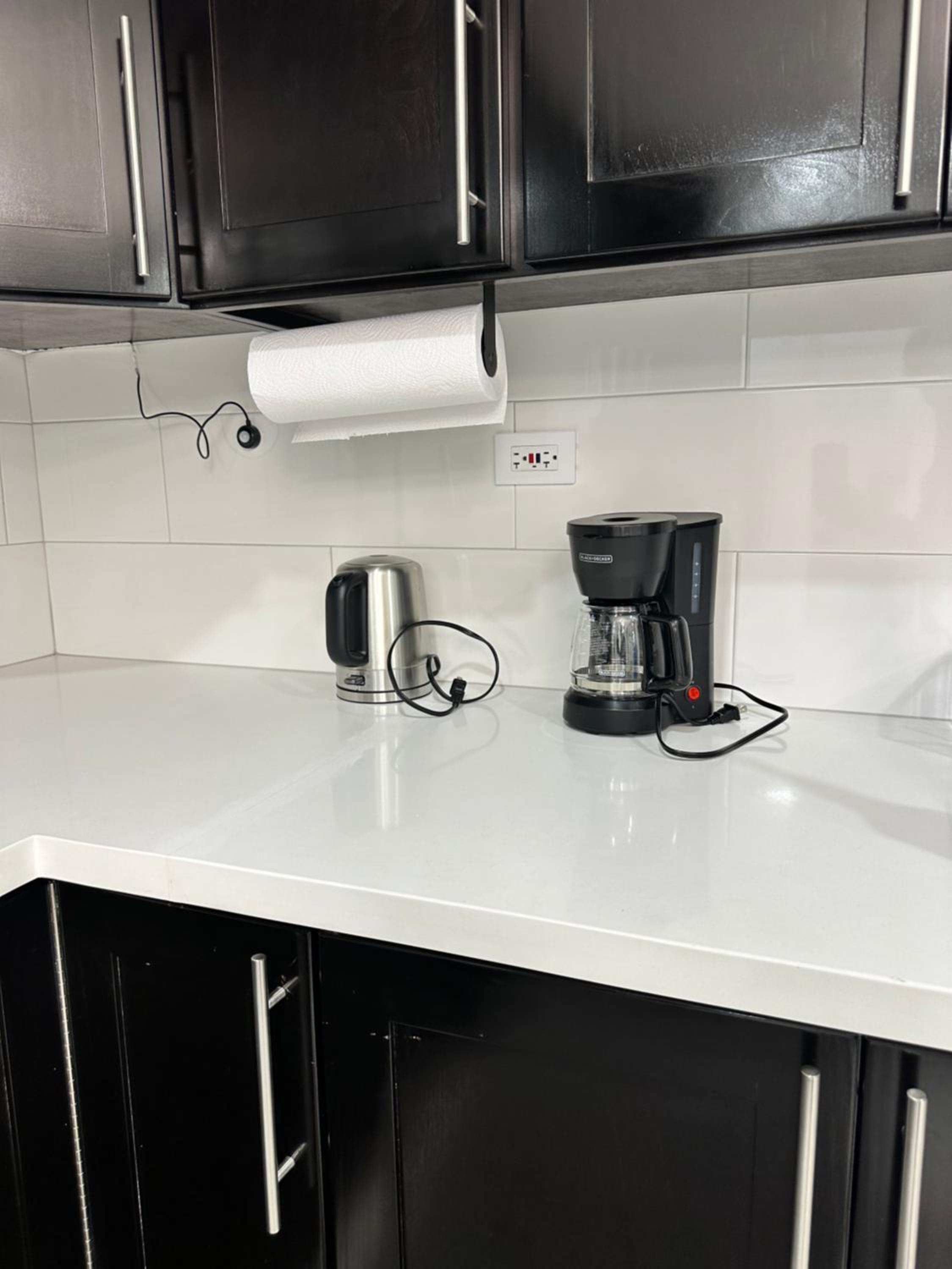 Wymering Suite - Modern 2br Suite in New Kingston view 2