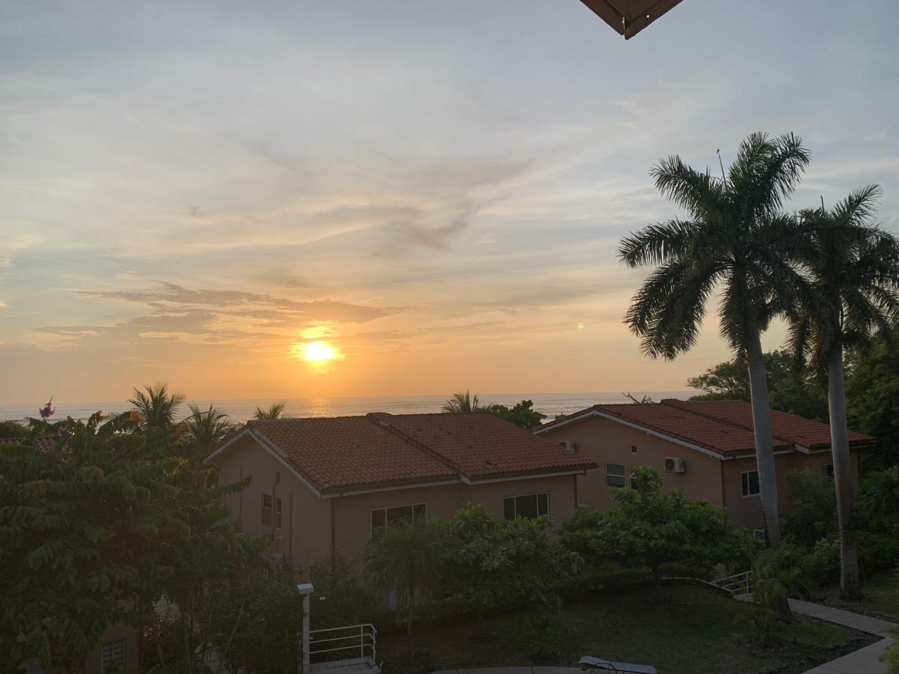 BL18 Bahia Langosta On the Beach 1bed 1bath
