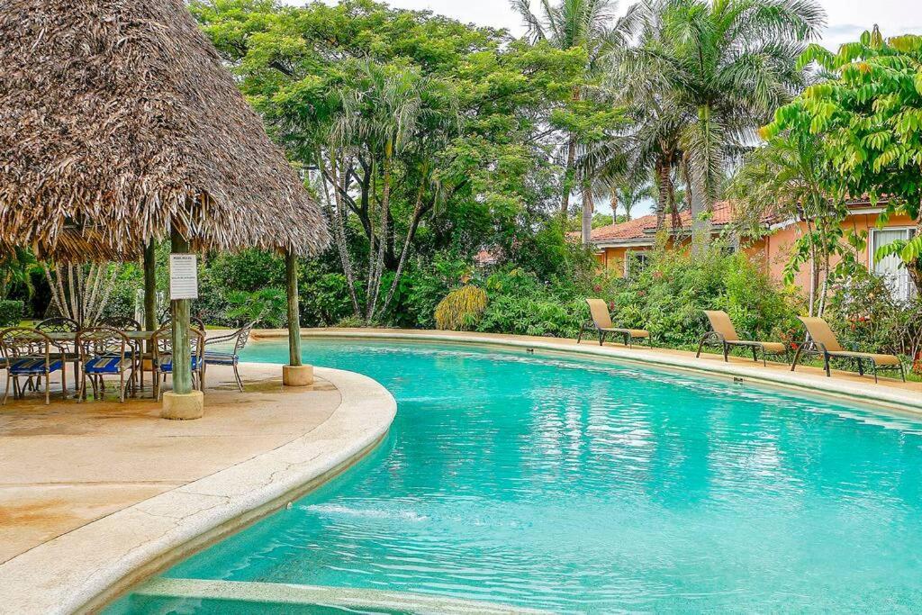 BL18 Bahia Langosta On the Beach 1bed 1bath