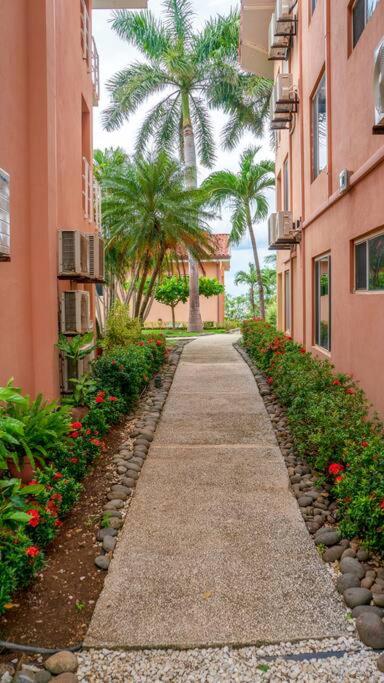 BL18 Bahia Langosta On the Beach 1bed 1bath