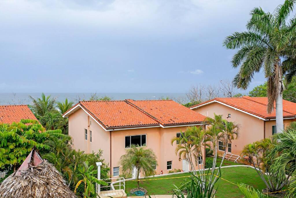 BL18 Bahia Langosta On the Beach 1bed 1bath
