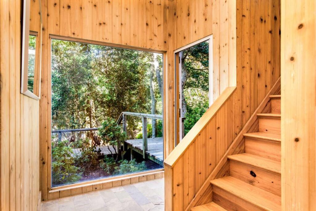 Luxury 3-bedroom Pines house with 360-degree views view 5