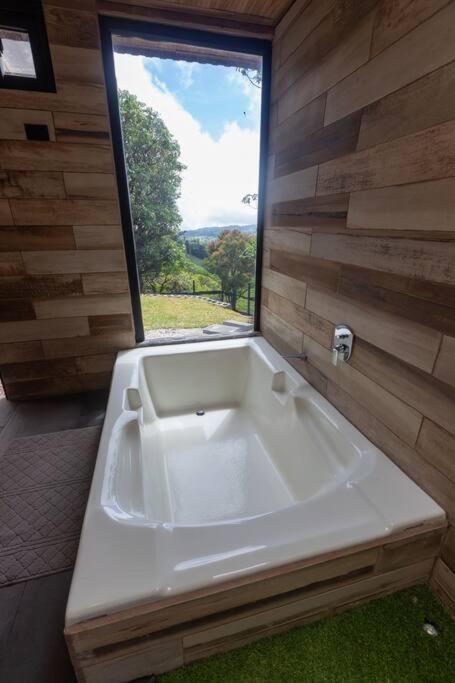 Fincat Premium Bus House Monteverde