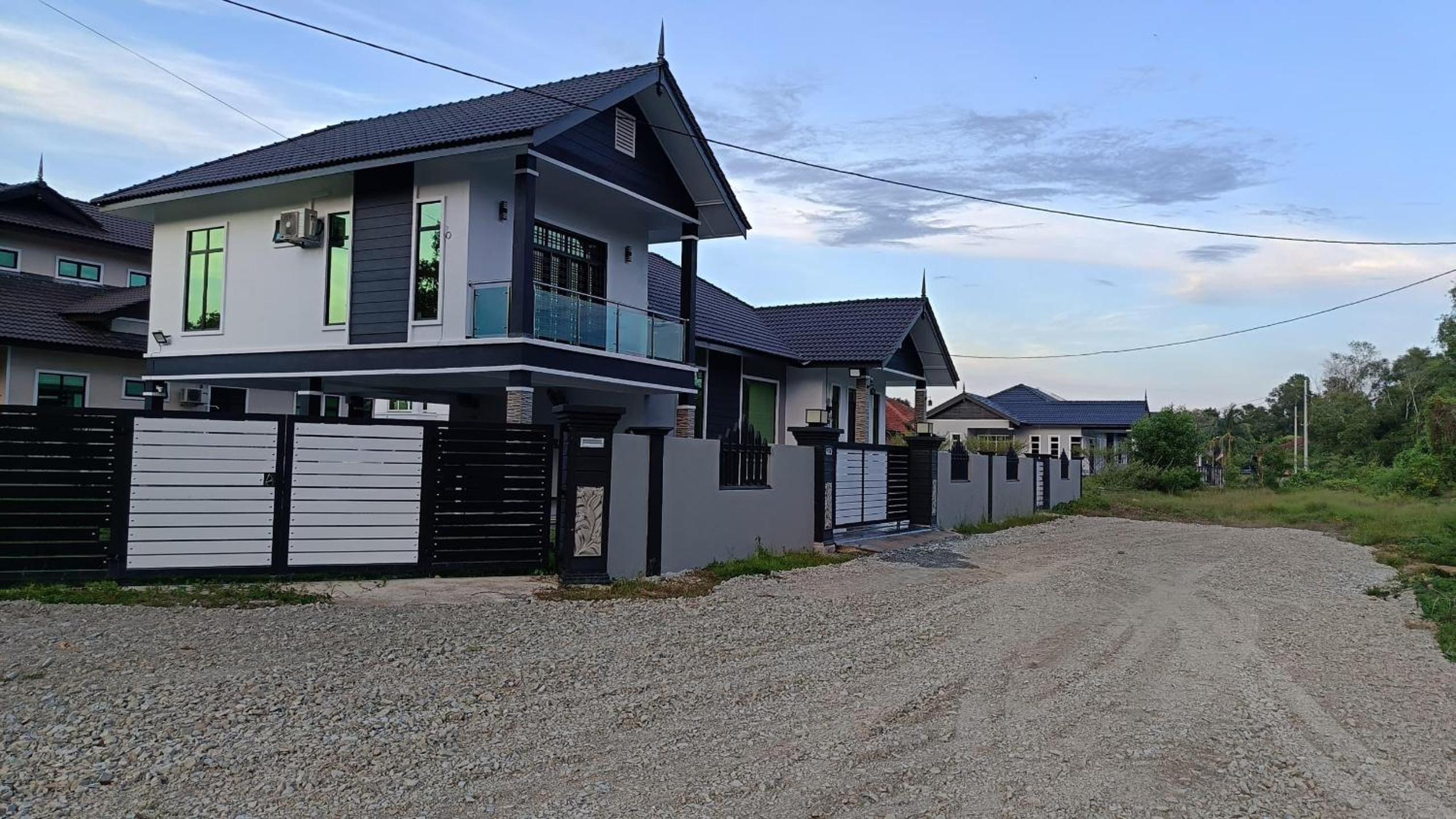 MRR Homestay Nearby Beach Pantai Kelulut - Marang photo 1