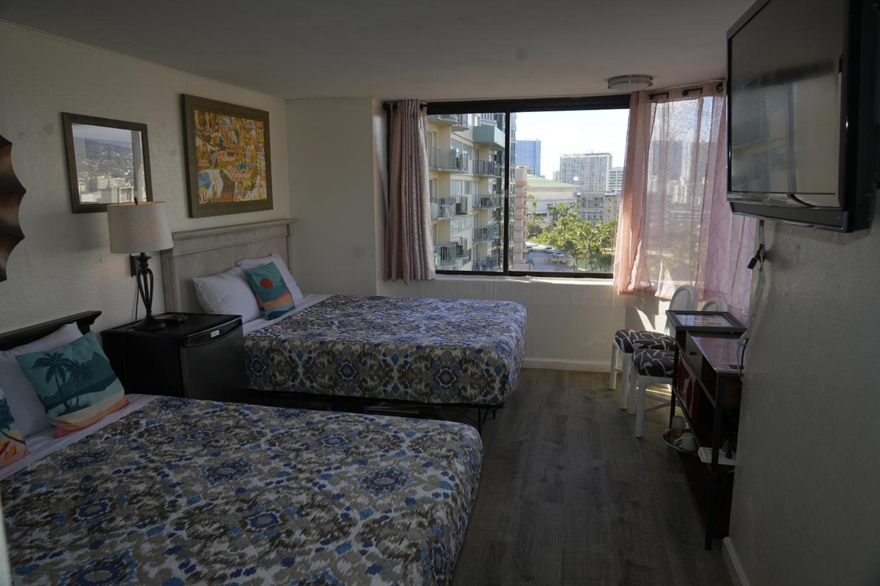 Hawaii Movie Studio WaikikiSeaside4person