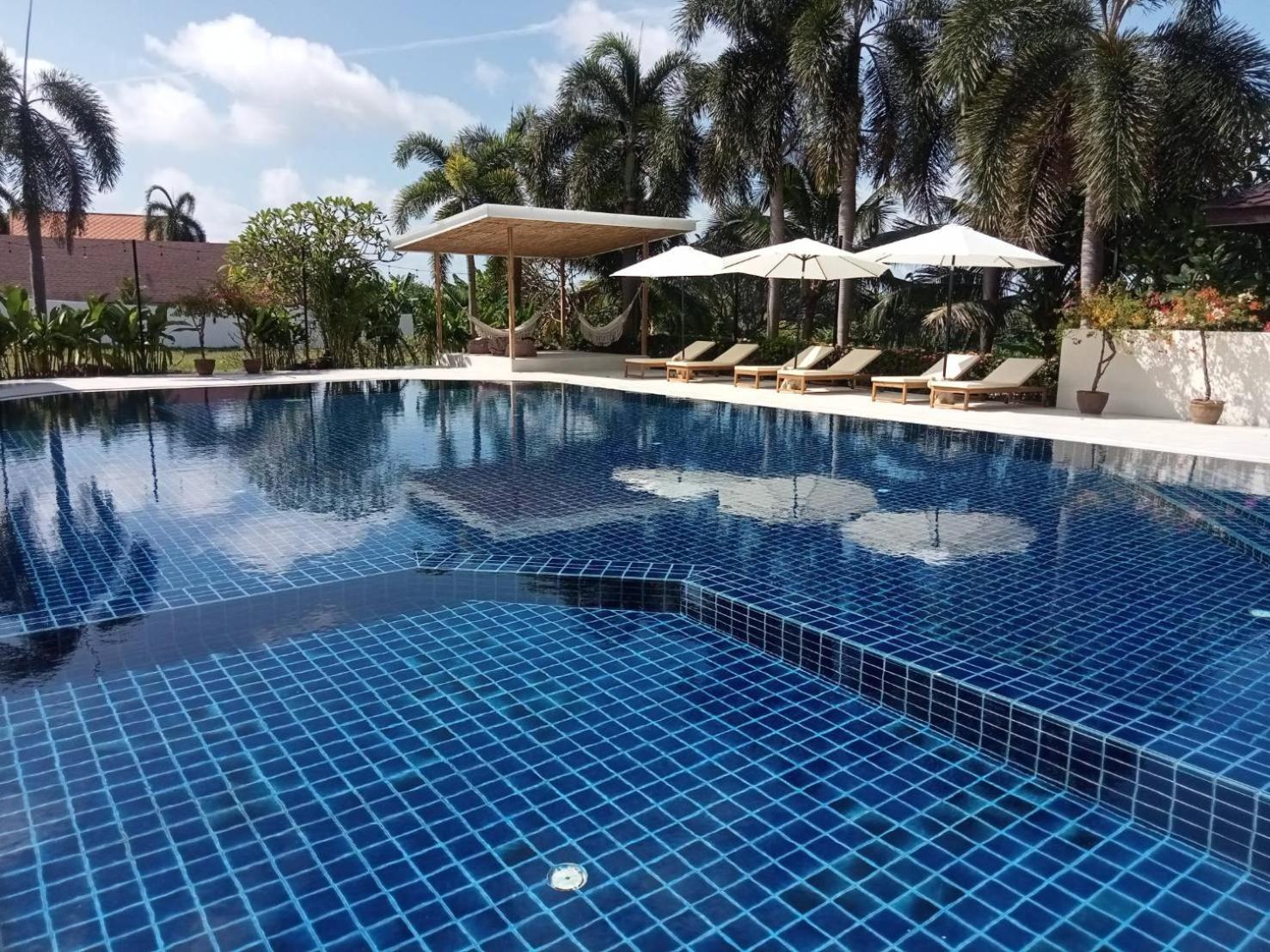 Lanta Garden Hill Resort & Apartments